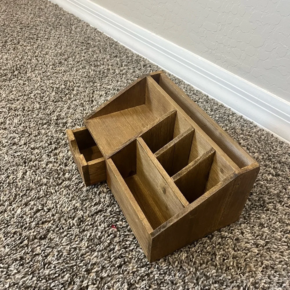 Cute Wooden Storage Organizer